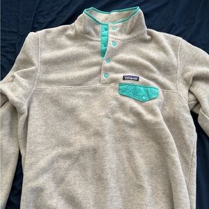 Patagonia Beige and Turquoise Fleece Pullover